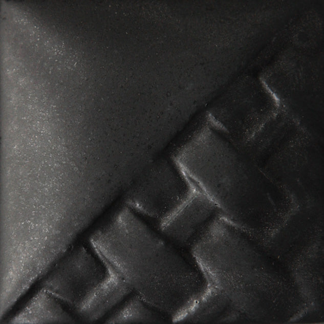Mayco SW-140 Black Matte — cone 6 swatch